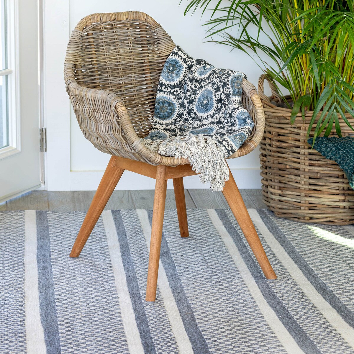 Indoor/Outdoor Geometric Stripe Rug, 5' x 8' style shot 1