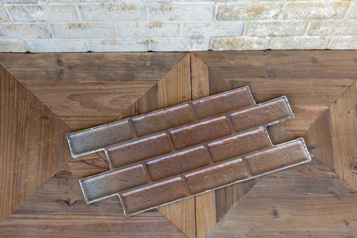 Embossed Tin with Brick Pattern style shot 2