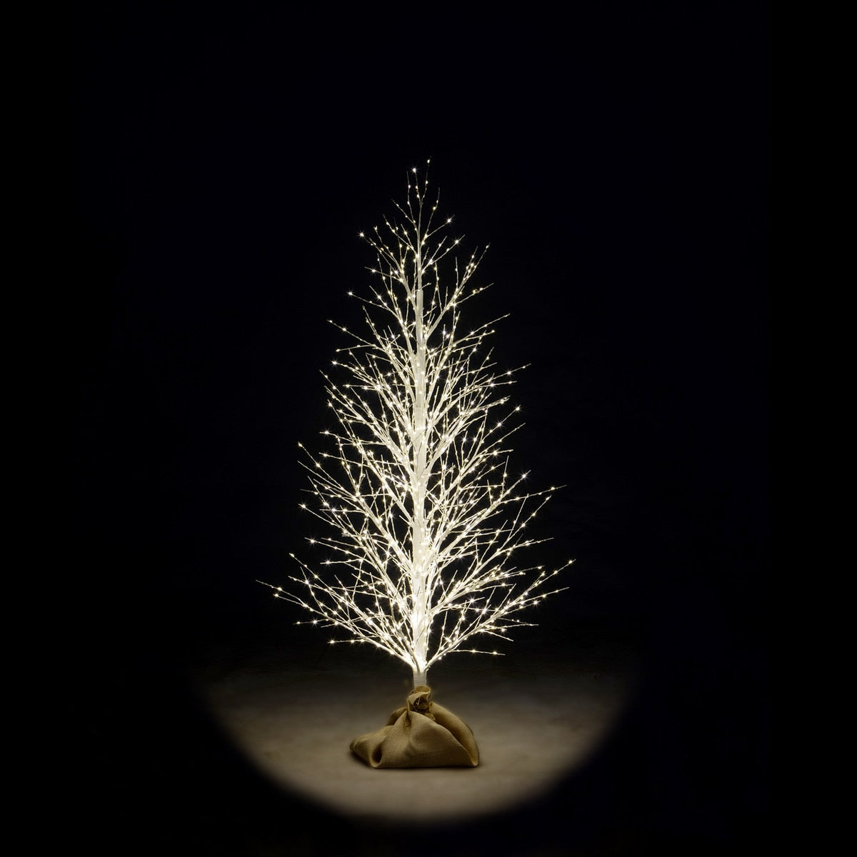 Winter Wonderland 5' Lit Tree style shot 1